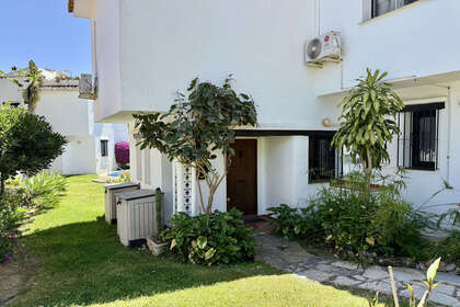 Huizen verkoop in Calahonda, Mijas, Málaga. 