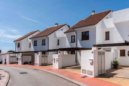 Huizen verkoop in Torreblanca, Fuengirola, Málaga. 