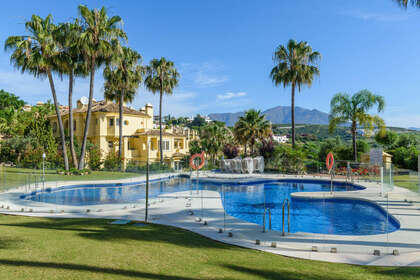 Apartment for sale in Casares, Málaga. 