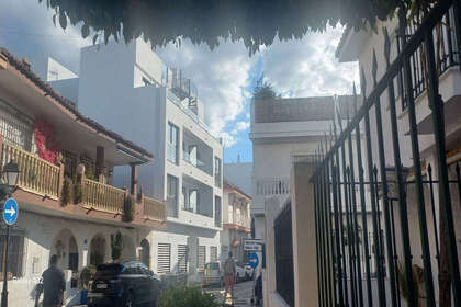 Apartamento venta en Cala Del Moral, La, Málaga. 