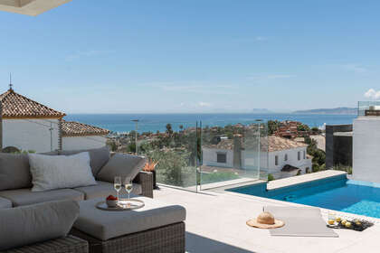 Cluster house for sale in Estepona, Málaga. 