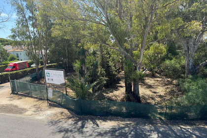 Percelen/boerderijen verkoop in El Paraiso, Estepona, Málaga. 