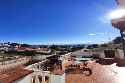 House for sale in Benalmádena, Málaga. 