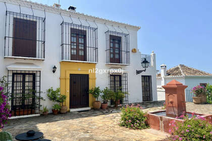 Maison de ville vendre en Puerto Banús, Marbella, Málaga. 