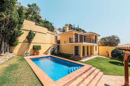 House for sale in Capellania, Alhaurín de la Torre, Málaga. 