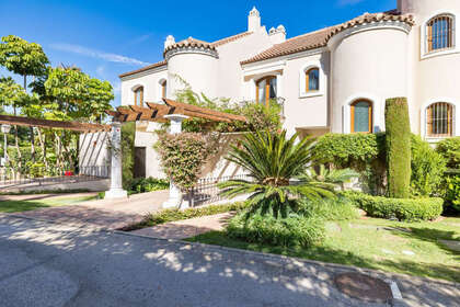 House for sale in Estepona, Málaga. 