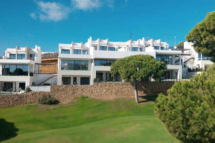 Maison de ville vendre en Puerto de Cabopino, Marbella, Málaga. 