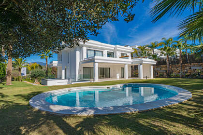 Chalet Adosado venta en Puerto Banús, Marbella, Málaga. 