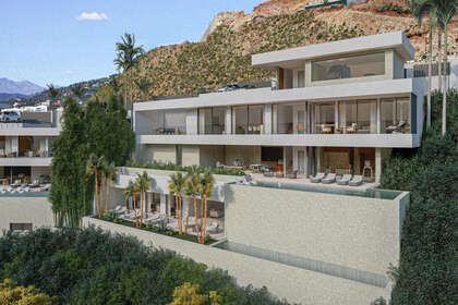联排别墅 出售 进入 Marbella, Málaga. 