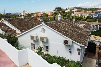 联排别墅 出售 进入 Mijas, Málaga. 