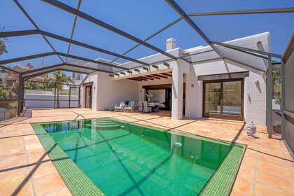 联排别墅 出售 进入 La Cala Golf, Mijas, Málaga. 