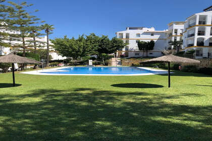 酒店公寓 出售 进入 Benahavís, Málaga. 