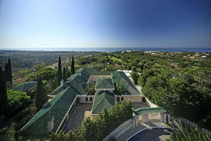 联排别墅 出售 进入 Río Real, Marbella, Málaga. 