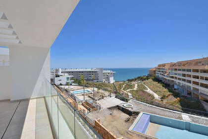 耳房 出售 进入 Fuengirola, Málaga. 
