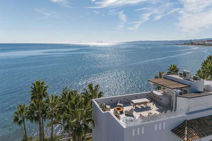 耳房 出售 进入 Estepona, Málaga. 
