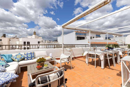 耳房 出售 进入 Estepona, Málaga. 