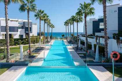 房子 出售 进入 Estepona, Málaga. 