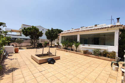 联排别墅 出售 进入 Benalmádena, Málaga. 