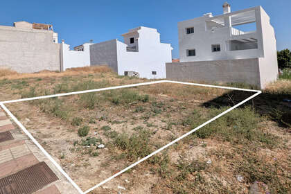 情节 出售 进入 Alhaurín el Grande, Málaga. 