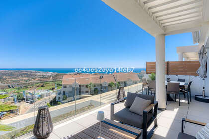 Apartment for sale in Calanova Golf, Mijas, Málaga. 