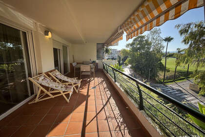 Apartment for sale in Guadalmina, Málaga. 