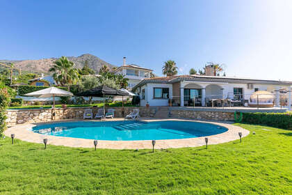Cluster house for sale in Capellania, Alhaurín de la Torre, Málaga. 