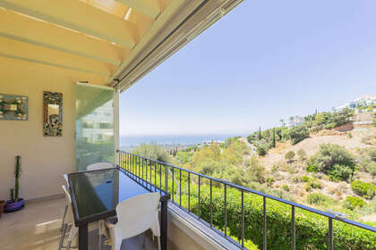 Apartment for sale in Altos de Los Monteros, Marbella, Málaga. 