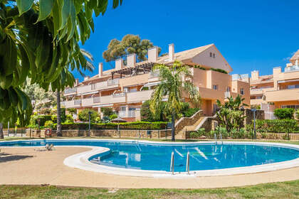 Apartment for sale in Elviria, Marbella, Málaga. 