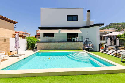 Cluster house for sale in Alhaurín de la Torre, Málaga. 