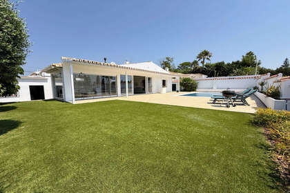 Cluster house for sale in San Pedro de Alcántara, Marbella, Málaga. 