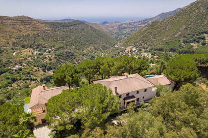 Cluster house for sale in Ojén, Málaga. 