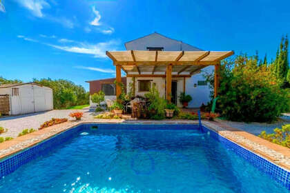 Cluster house for sale in Benalmádena, Málaga. 