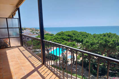 Apartment for sale in Calahonda, Mijas, Málaga. 