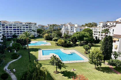 Apartment for sale in Puerto Banús, Málaga. 