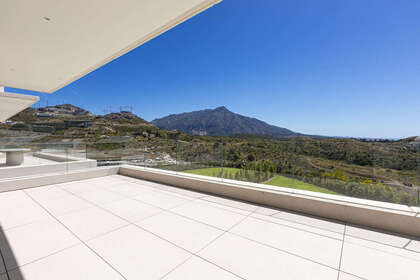 Apartment for sale in Benahavís, Málaga. 