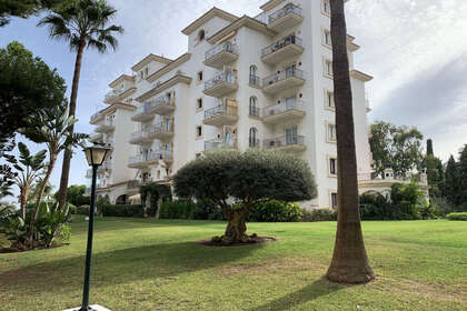 Apartment for sale in Puerto Banús, Málaga. 