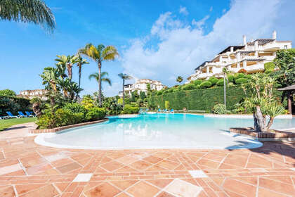 Apartment for sale in Benahavís, Málaga. 