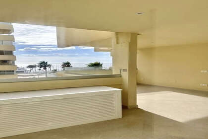 Apartment for sale in Puerto Banús, Málaga. 
