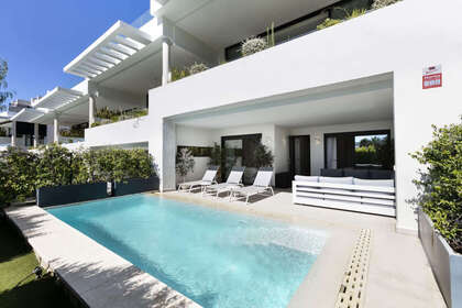 House for sale in Puerto de Cabopino, Marbella, Málaga. 