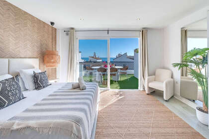 Apartment for sale in Puerto Banús, Málaga. 