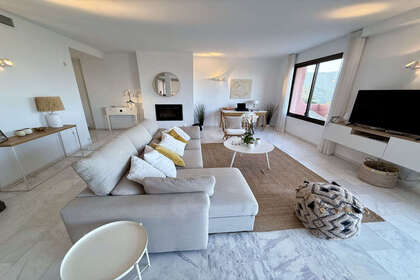 Apartment for sale in Ojén, Málaga. 