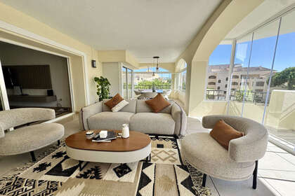 Apartment for sale in Elviria, Marbella, Málaga. 
