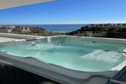 Apartment for sale in Benalmádena, Málaga. 