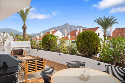 Apartment for sale in Nueva andalucia, Málaga. 