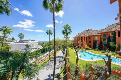 Apartment for sale in Benahavís, Málaga. 