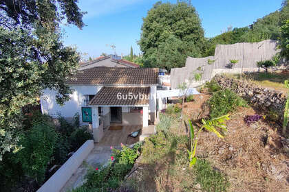 House for sale in Alhaurín el Grande, Málaga. 