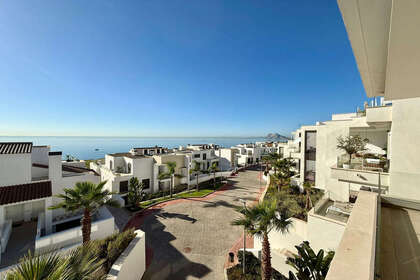 Apartment for sale in Alcaidesa, Línea de la Concepción (La), Cádiz. 