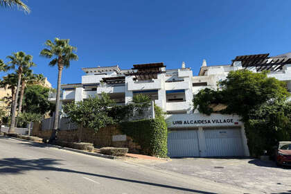 Apartment for sale in Alcaidesa, Línea de la Concepción (La), Cádiz. 