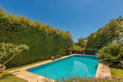 Cluster house for sale in Sotogrande, Cádiz. 