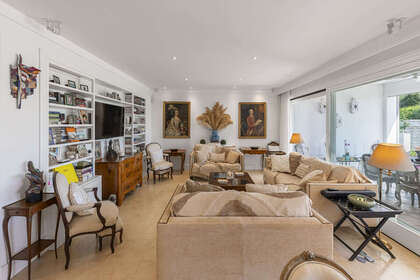 Cluster house for sale in Sotogrande, Cádiz. 